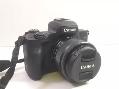 APARAT CANON EOS M50