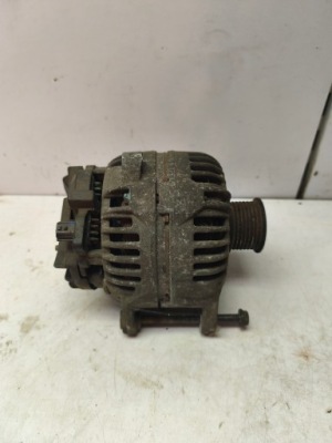 Renault megane 2 рестайлинг  1.5dci 07r генератор 0124525139 8200660034 150a фото №1