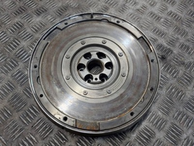 Колесо двухмассовый mazda 3 i bk 1.6 d фото №1