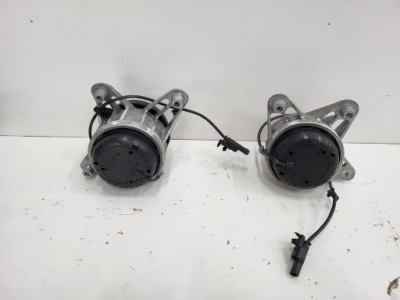 Подушка двигуна ліва права mercedes gle w167 фото №1