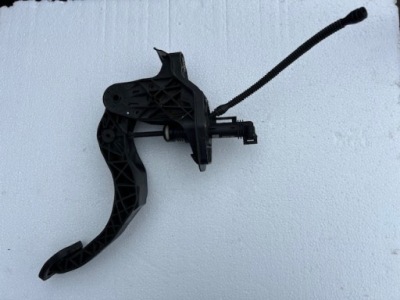 Педаль помпа сцепления vw polo vi 2g 2q0721388 фото №1