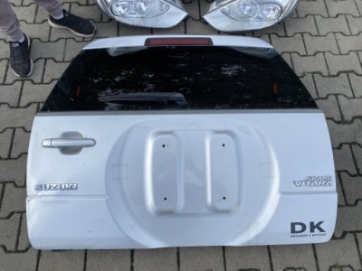 Suzuki grand vitara ii задняя крышка багажника комплектная 5d фото №1