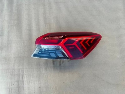 Audi q4 e-tron лампа права задня задня led 89a945070 фото №1