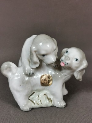 Figurka porcelanowa - Pieski