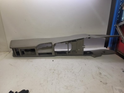 Тунель середній audi a3 8p lift 2 din 8p1863244 фото №1