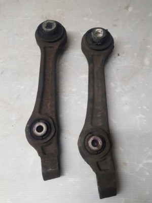 Chrysler 300c важіль перед нижній лівий правий фото №1