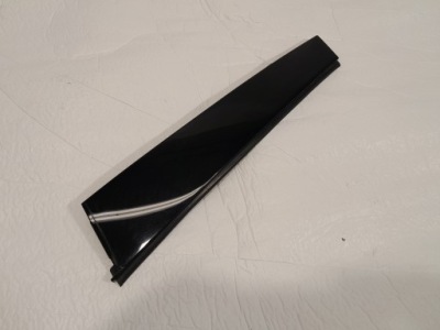 Audi a4 b9 молдинг накладка стійка b двері правий задній 8w0839902 фото №1