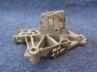 Кронштейн основание генератора 46820385 ford fiat alfa romeo lancia фото №1