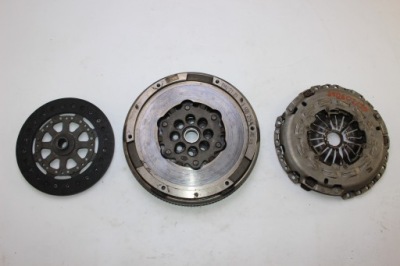 Сцепление двухмассовый маховик bmw f45 f46 f48 8600215 b47 фото №1