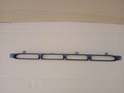 Audi a6 c7 allroad решётка средняя бампера фото №1