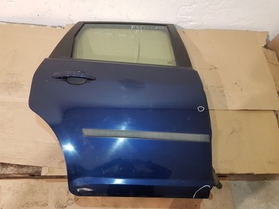 Дверь правый задняя ford c-max 03-07 код лакокрасочного покрытия i2 фото №1