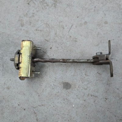 Atego axor ограничитель дверь левых левый 9737201416 фото №1