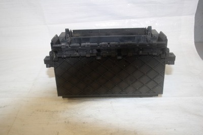 A4 b6 b7 консоль середня рамка радіо 8e0858005b фото №1