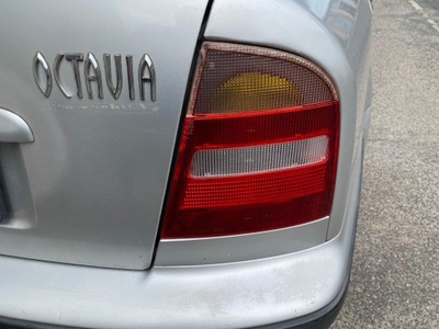 Лампа задняя p+l skoda octavia 2000 r фото №1