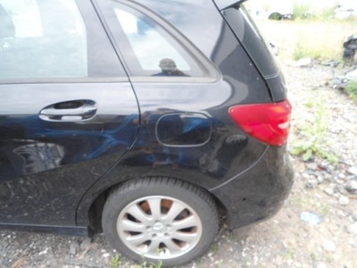 Mercedes w246 крила лівий задня колір 696 ідеальний стан фото №1