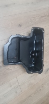 Поддон масляная двигателя mercedes двигатель дизель om642 a6420104028 фото №1