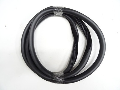 Peugeot 508 kombi прокладка дверь правый задняя фото №1