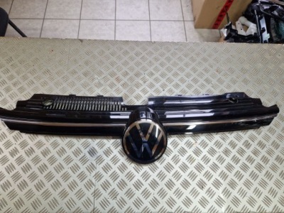 Решётка радиатора радар vw golf viii 8 2019r- 5wa907561 фото №1