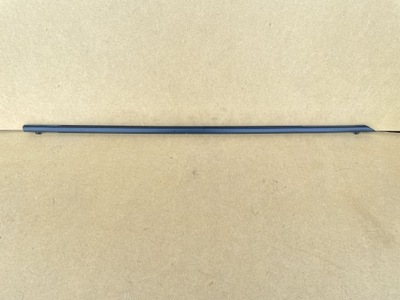 Mazda 3 молдинг уплотнитель правый перед фото №1