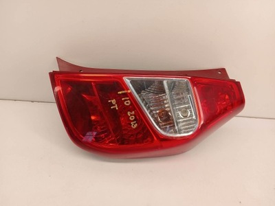 Hyundai i10 lift лампа права задня 11-13 фото №1