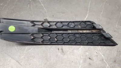 7c0807246 решётка бампера правая vw crafter ii фото №1