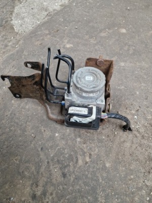 Насос abs citroen c4 cactus 9819474880 фото №1