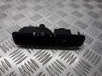 Панель скло лівий задня renault laguna iii 82944002r фото №1