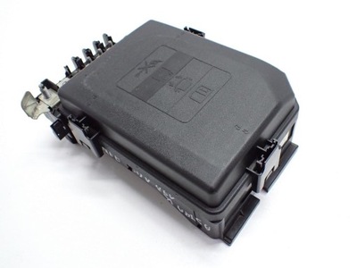 Корпус коробка запобіжників opel astra v k 17r фото №1