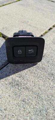 Кнопка кришки багажника mazda оригінальний номер va5866660 фото №1