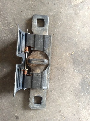 Audi a3 s3 8l 1999 засов замка дверь 8l0827085 фото №1