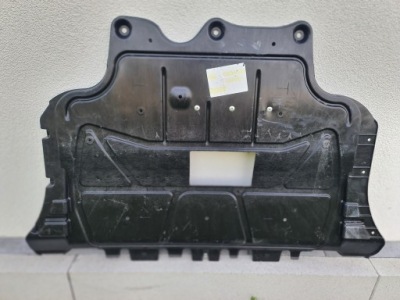 Накладка двигателя пол audi a3 8y0825236 фото №1