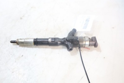 Инжектор форсунка toyota hiace v 2.5d-4d фото №1