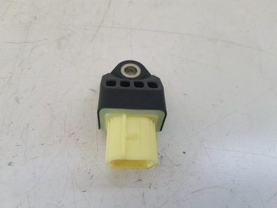 Датчик ударный левый перед toyota prius iii фото №1