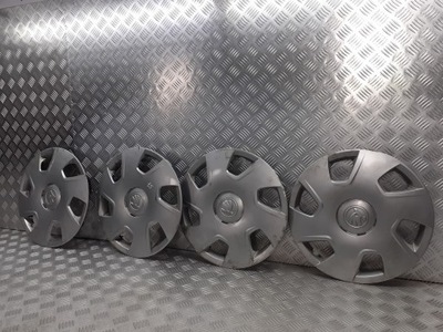 Ковпак оригінальний r15 skoda fabia i 1.2 5j0601147a фото №1