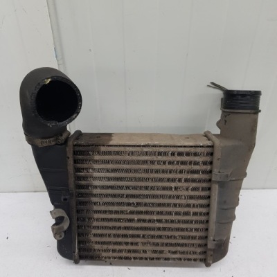 Інтеркулер інтеркулер audi a4 b7 8e0145805aa фото №1