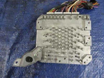 Модуль блок управления abs toyota оригинальный номер 89540-47090 фото №1