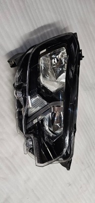 Peugeot rifter лампа передняя правая 9816826880 фото №1