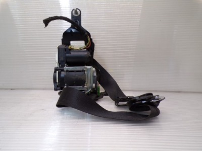 Pas безпеки правий перед mercedes w204 lift 2048602286 фото №1