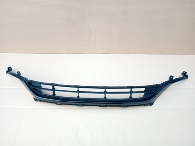 Kia venga lift решітка середня бампера перед фото №1