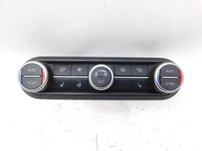 Панель перемикач обдув кондиціонера 01561390670 - alfa romeo stelvio фото №1
