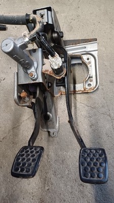 Daihatsu terios ii педаль зчеплення гальма насос зчеплення фото №1