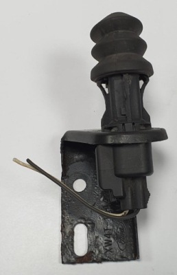 Датчик доводчик капот jaguar s-type xw4t19a434af фото №1