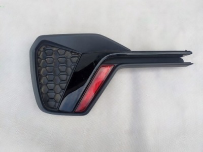 Audi a1 82a s-line решётка бампера задняя правая фото №1