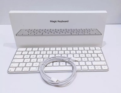 KLAWIATURA APPLE MAGIC KEYBOARD A2450 NIEMIECKA