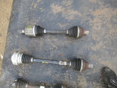 Tiguan 2.0 tdi привідний вал права 5qn407271r фото №1