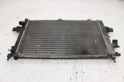 Opel zafira b 1.9 cdti 8v радиатор wody фото №1