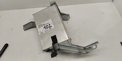 Toyota prius ii w20 04-08 усилитель jbl фото №1