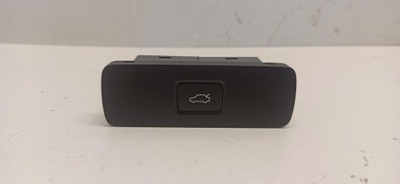 Volvo xc40 кнопка крышки багажника 32350330 фото №1