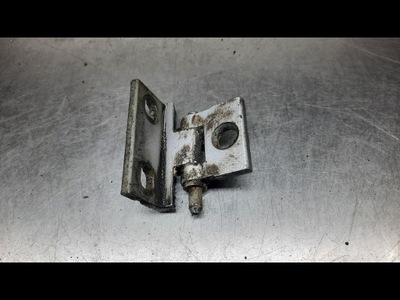 Петля дверь левый volvo s60 v70 ii фото №1