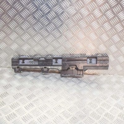 Bmw 4 f32 f33 2017 направляющая накладки порога фото №1